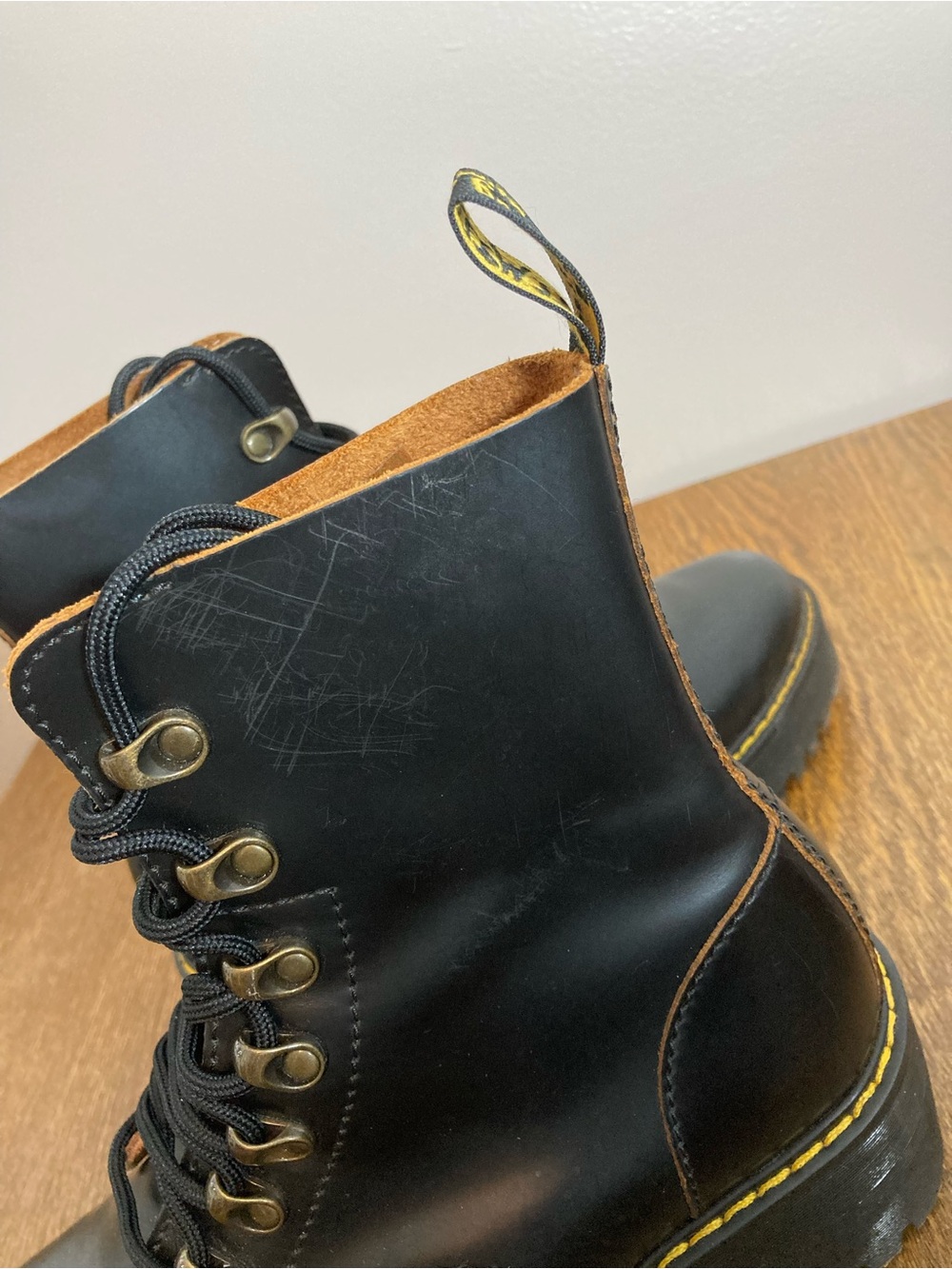 Dr Martens Leona Smooth Black Leather Platform Boots Women’s Size 8 - Picture 11 of 12